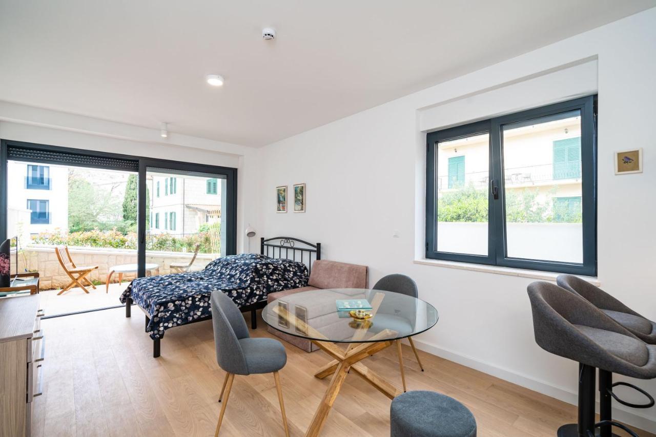 Studio Apartment Moskar Dubrovnik Bagian luar foto